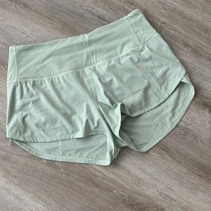 Lululemon High Waisted Speed Up Short 2.5 in size 8